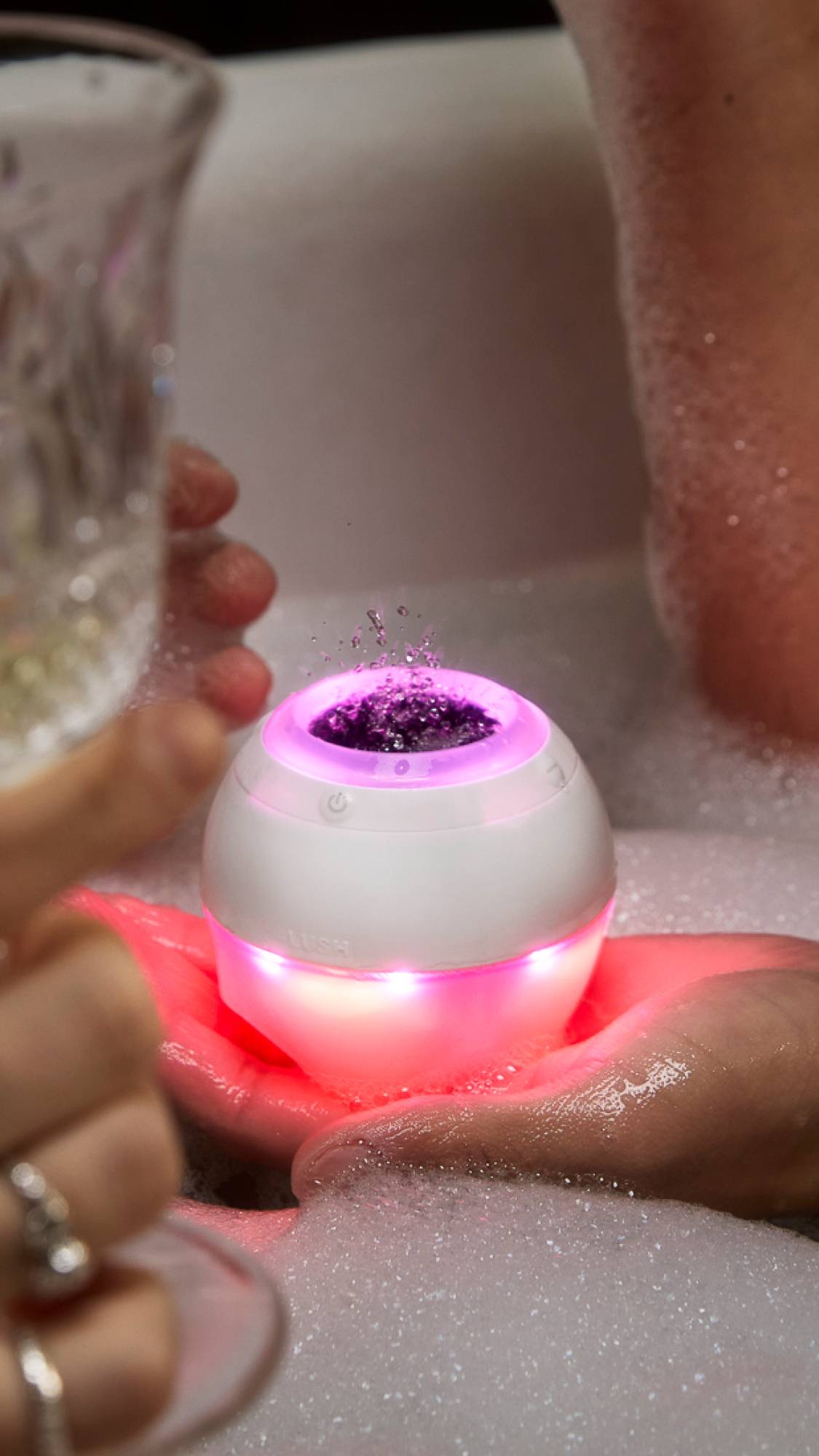 Bath Bot(Digital Bath Bomb）