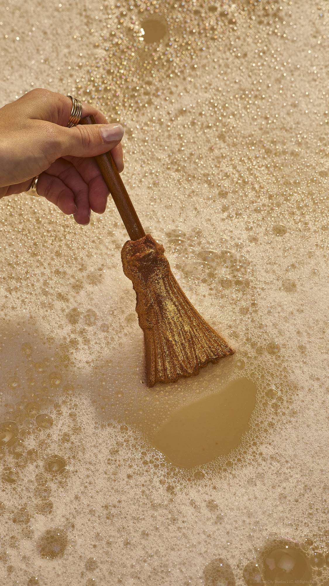 Elphaba's Broomstick(Bubble Bar)